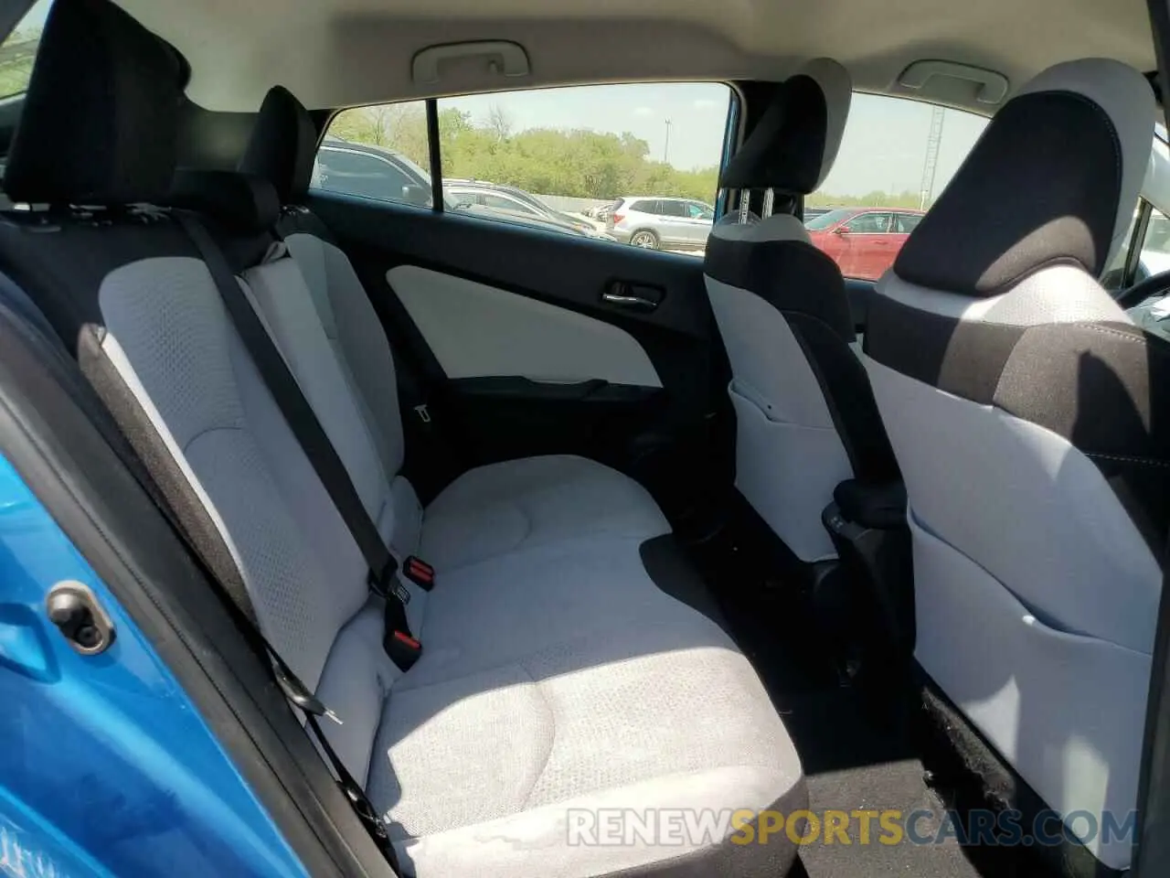10 Фотография поврежденного автомобиля JTDKARFU3L3125646 TOYOTA PRIUS 2020