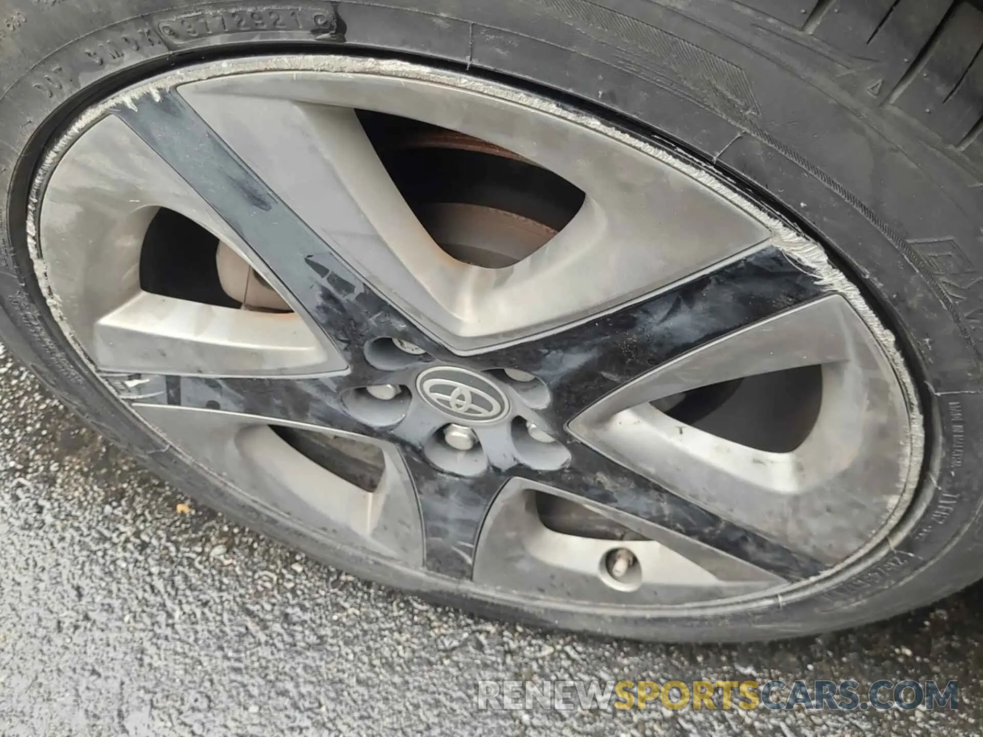 16 Photograph of a damaged car JTDKARFU4L3115093 TOYOTA PRIUS 2020