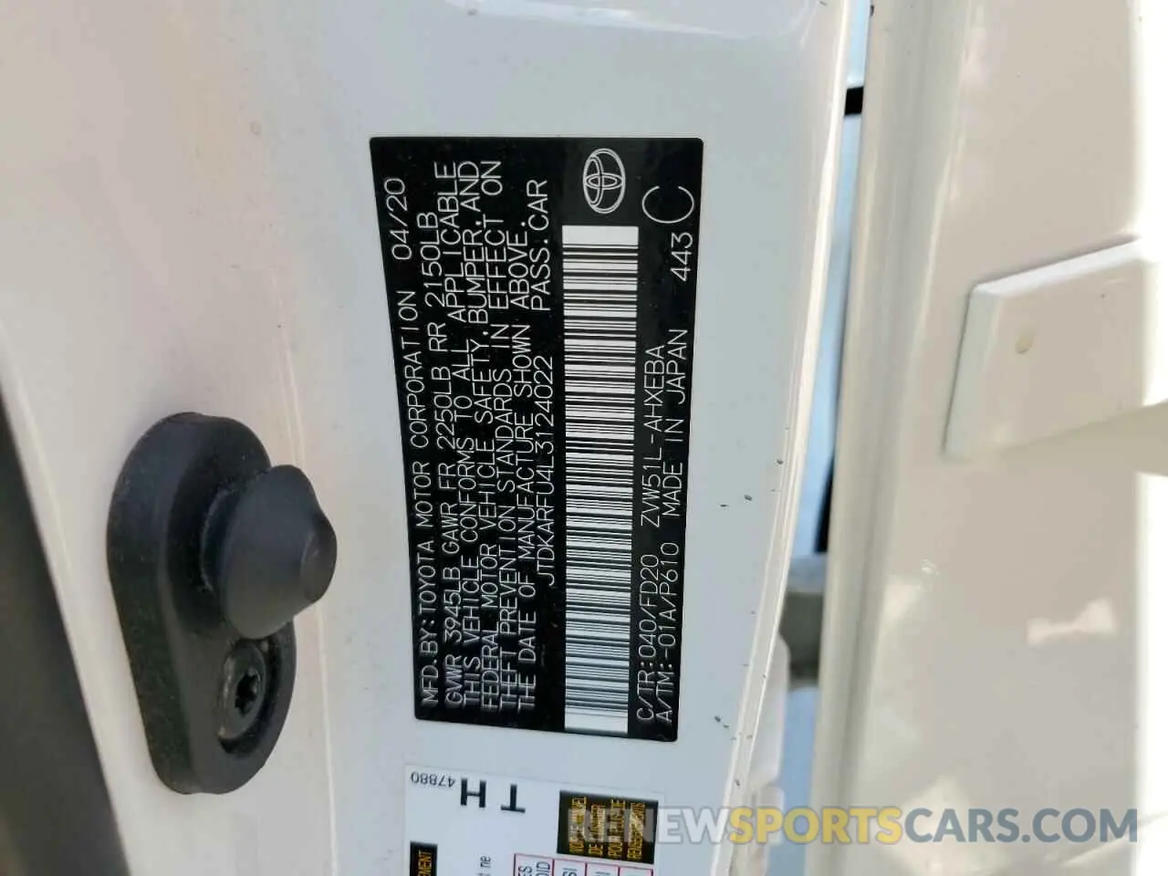12 Photograph of a damaged car JTDKARFU4L3124022 TOYOTA PRIUS 2020