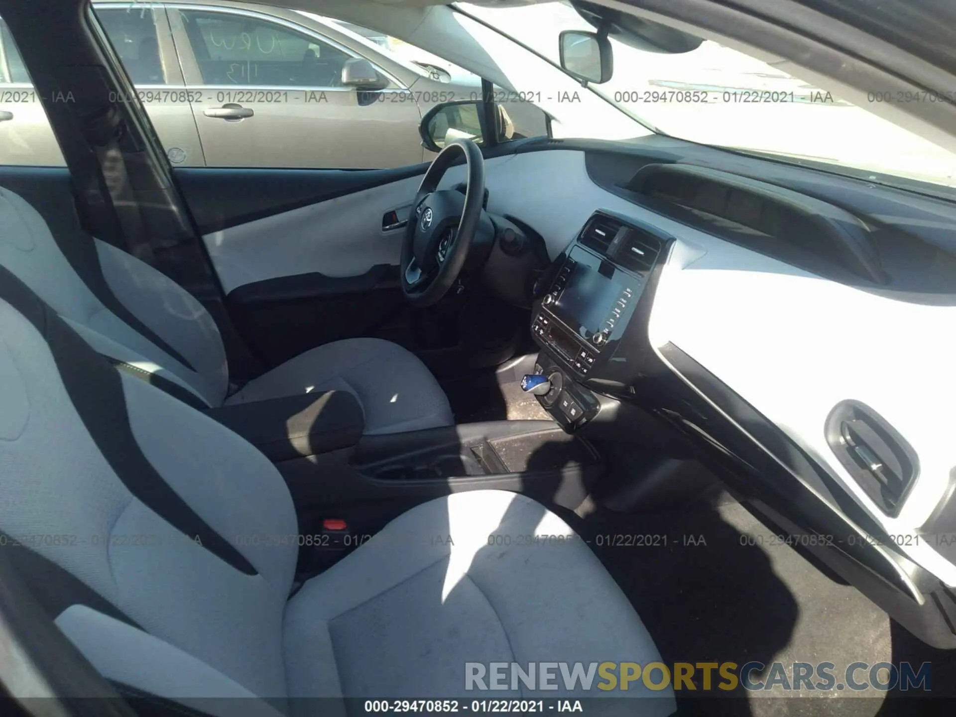5 Photograph of a damaged car JTDKARFU5L3104300 TOYOTA PRIUS 2020
