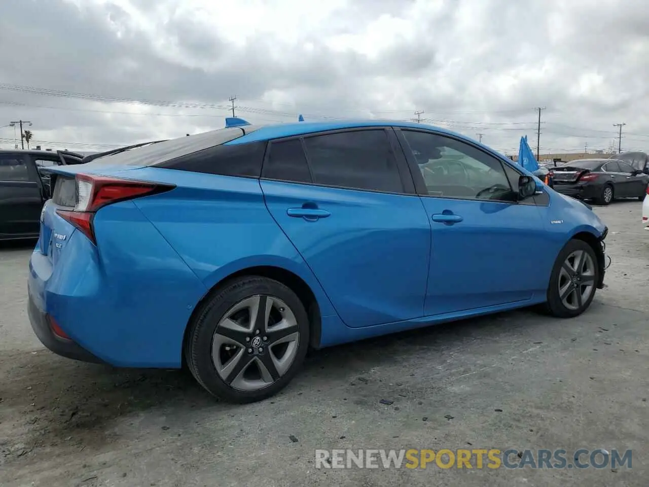3 Фотография поврежденного автомобиля JTDKARFU5L3104913 TOYOTA PRIUS 2020
