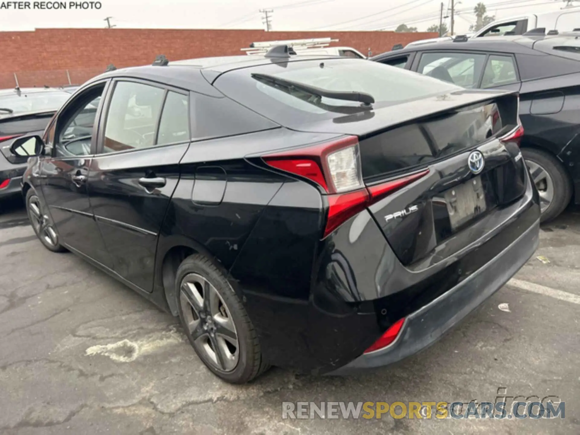 2 Photograph of a damaged car JTDKARFU5L3112431 TOYOTA PRIUS 2020