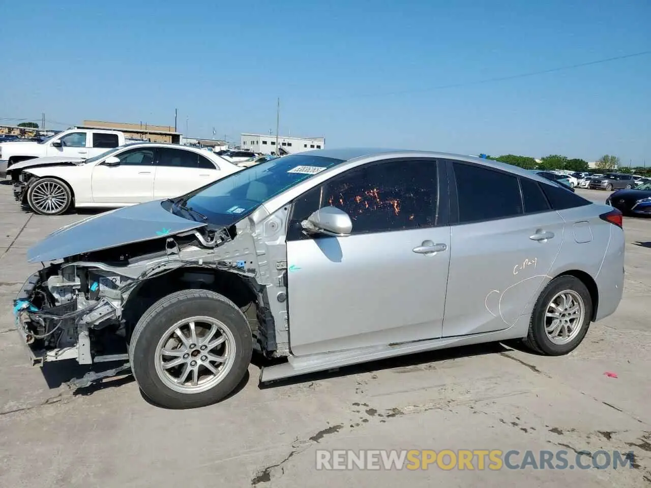 1 Фотография поврежденного автомобиля JTDKARFU5L3113076 TOYOTA PRIUS 2020