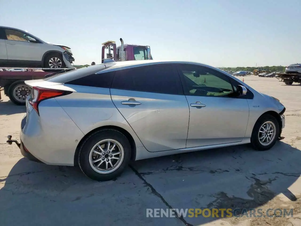 3 Фотография поврежденного автомобиля JTDKARFU5L3113076 TOYOTA PRIUS 2020