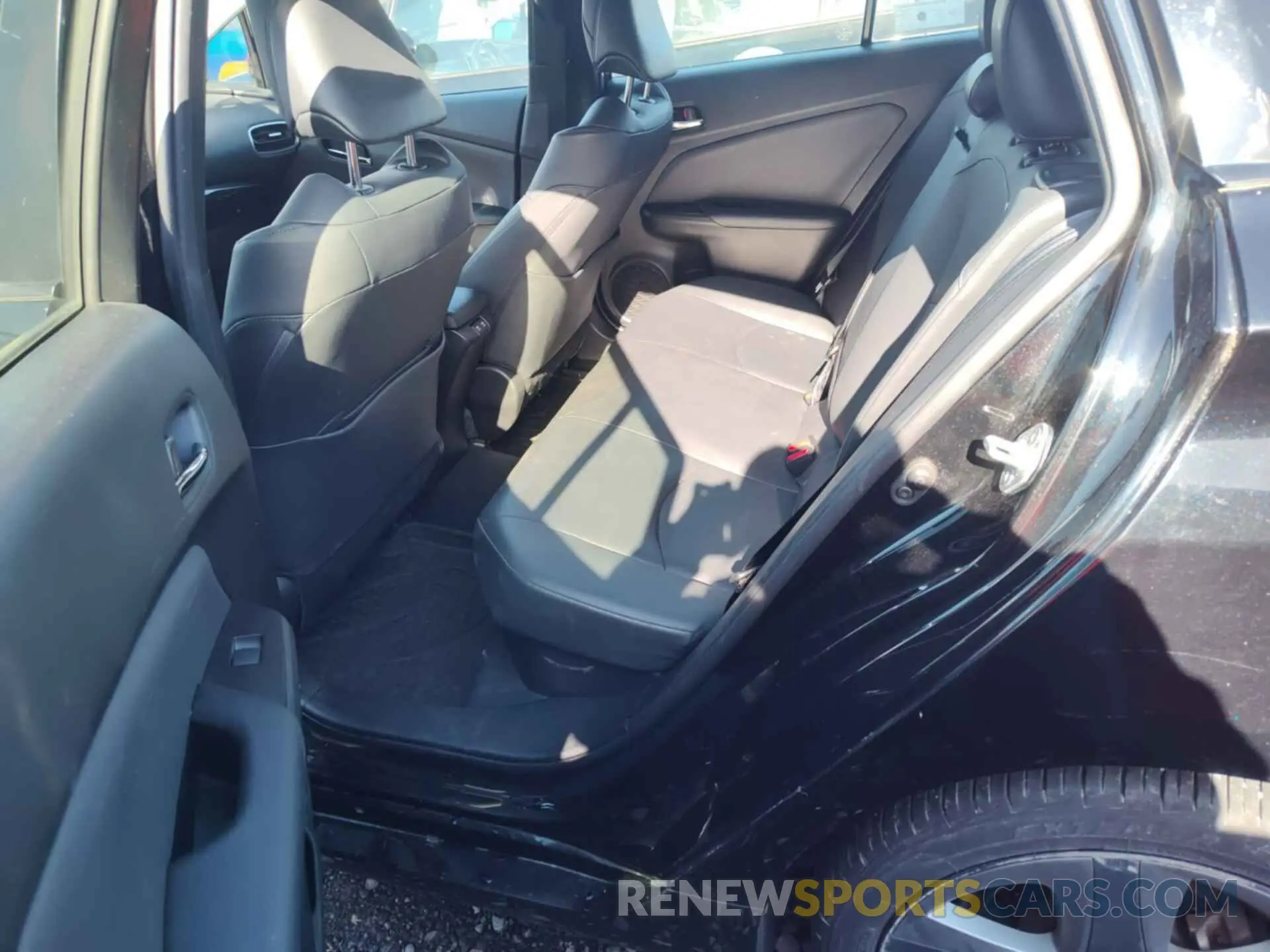 6 Photograph of a damaged car JTDKARFU6L3115595 TOYOTA PRIUS 2020