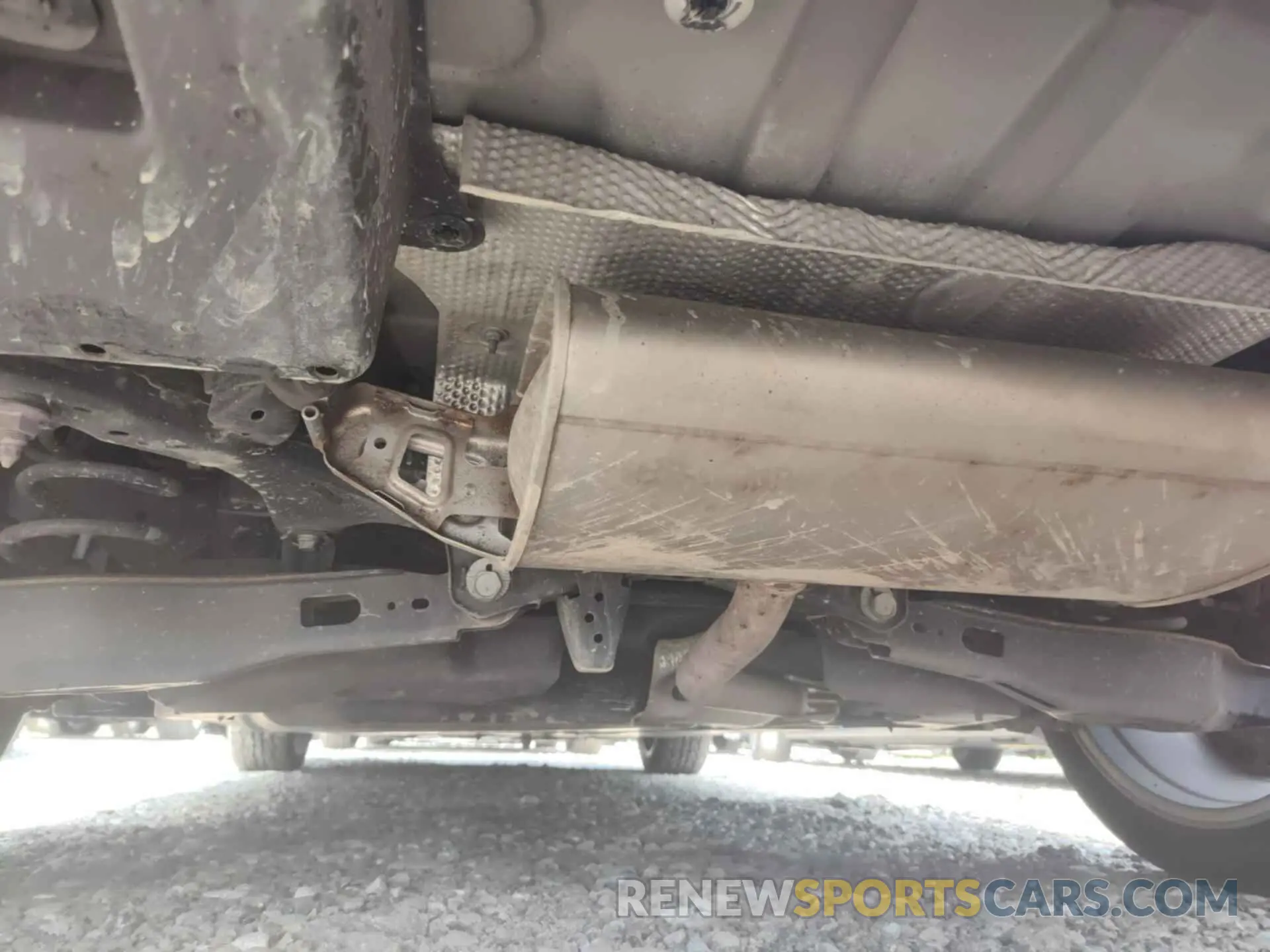 11 Фотография поврежденного автомобиля JTDKARFU6L3115984 TOYOTA PRIUS 2020