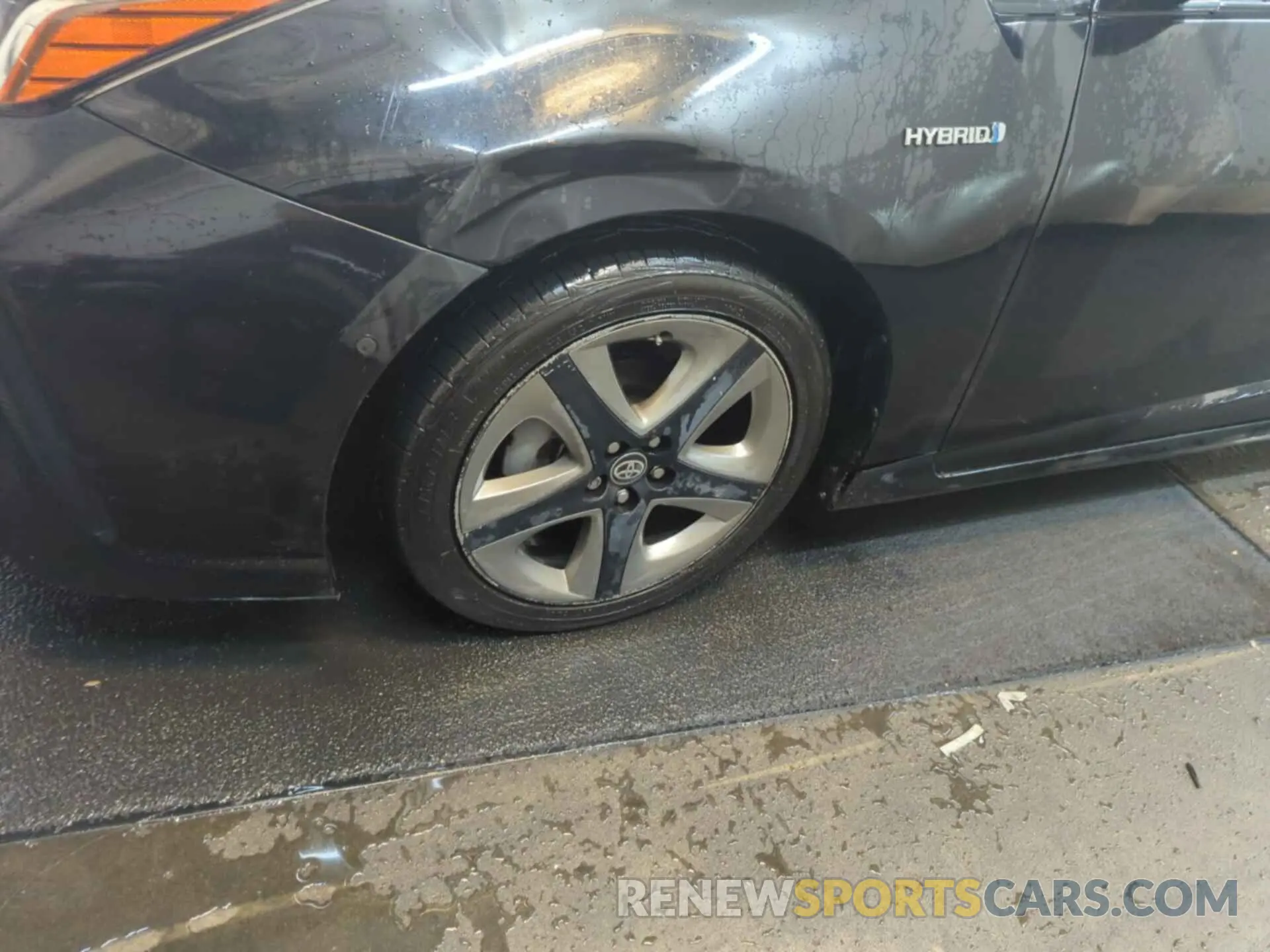 18 Фотография поврежденного автомобиля JTDKARFU6L3115984 TOYOTA PRIUS 2020