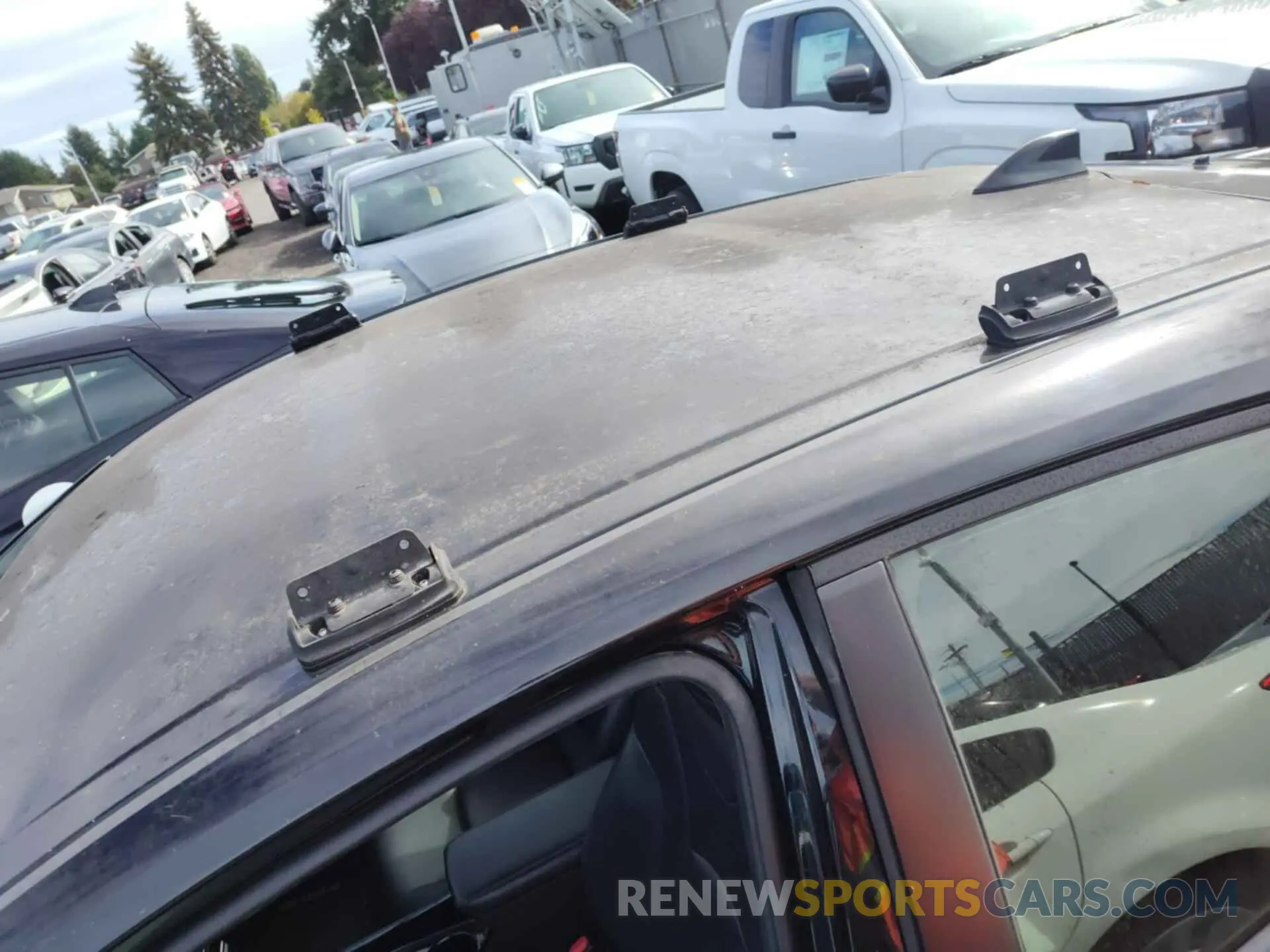 6 Фотография поврежденного автомобиля JTDKARFU6L3115984 TOYOTA PRIUS 2020