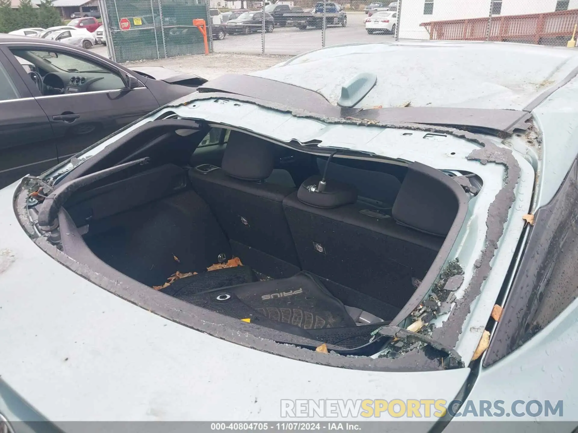 6 Фотография поврежденного автомобиля JTDKARFU6L3118741 TOYOTA PRIUS 2020