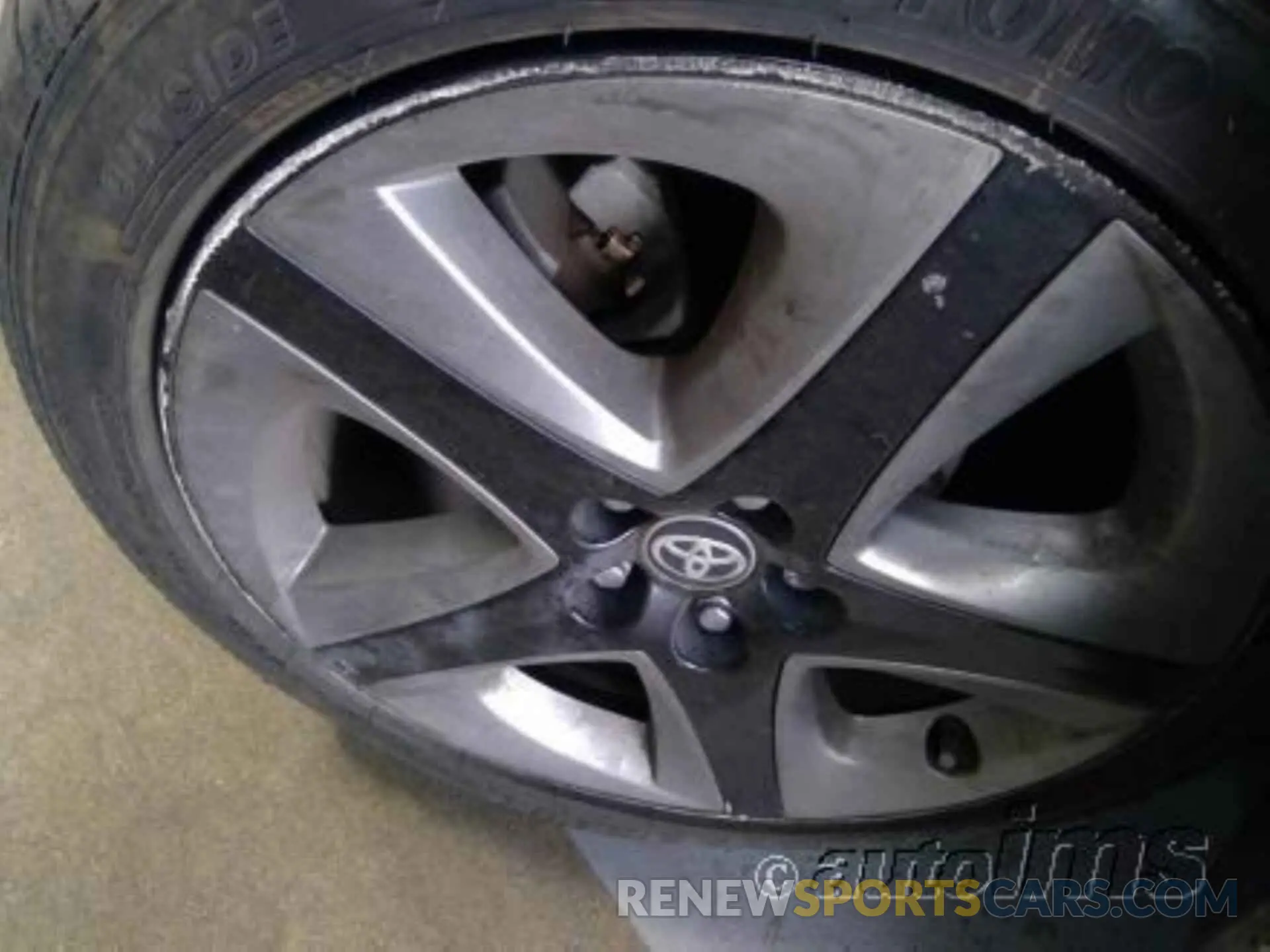 21 Фотография поврежденного автомобиля JTDKARFU7L3111829 TOYOTA PRIUS 2020