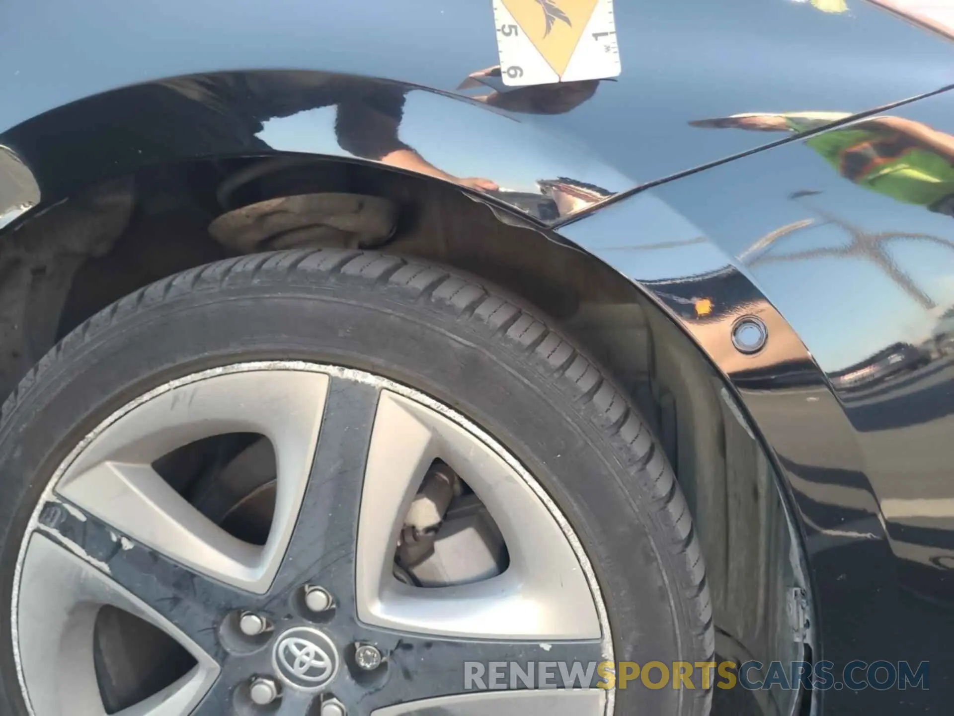 41 Фотография поврежденного автомобиля JTDKARFU7L3111846 TOYOTA PRIUS 2020