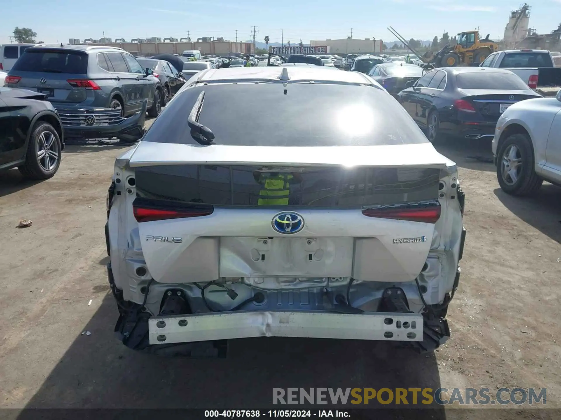 17 Photograph of a damaged car JTDKARFU7L3122605 TOYOTA PRIUS 2020