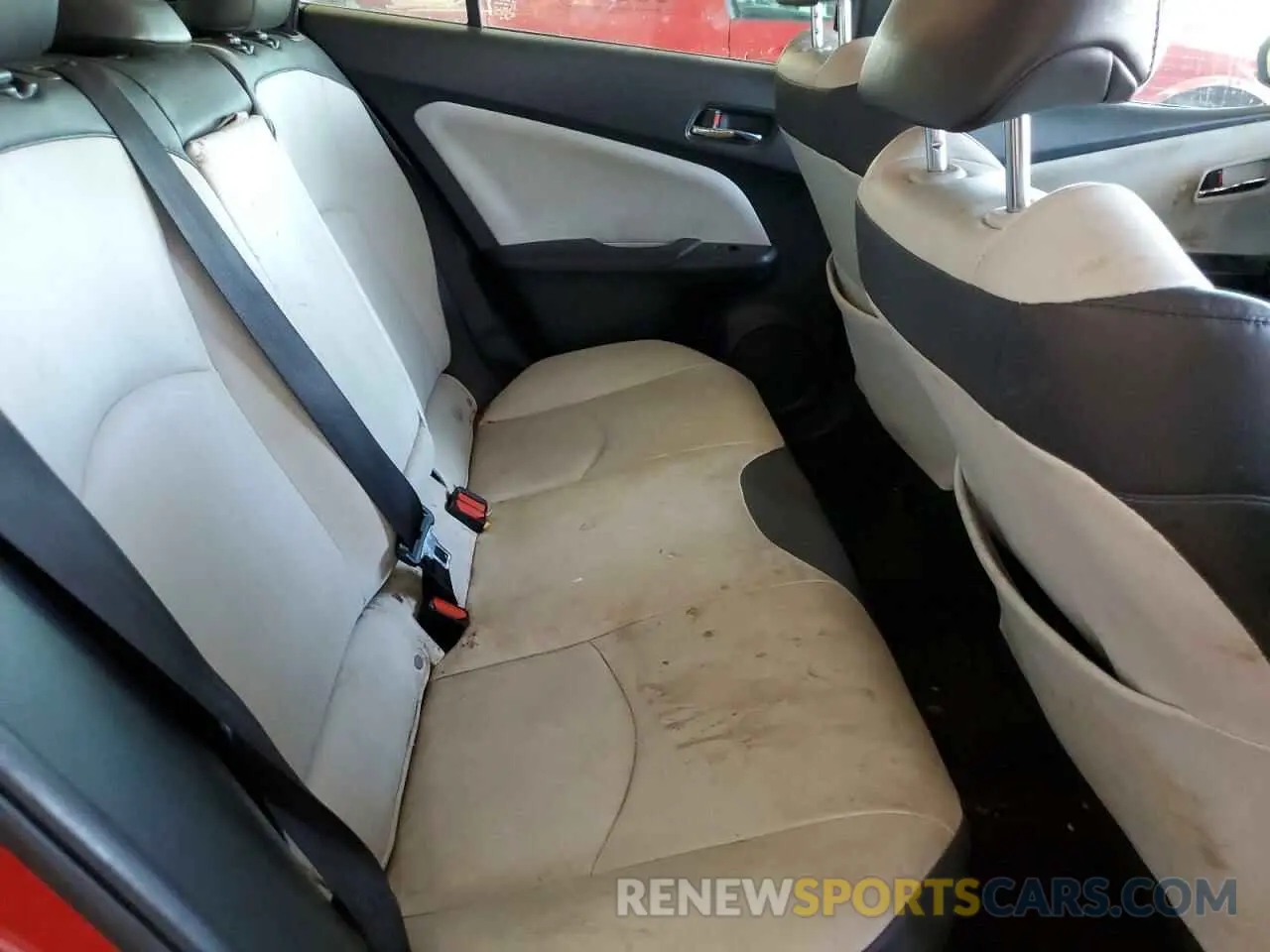 6 Photograph of a damaged car JTDKARFU8L3105540 TOYOTA PRIUS 2020