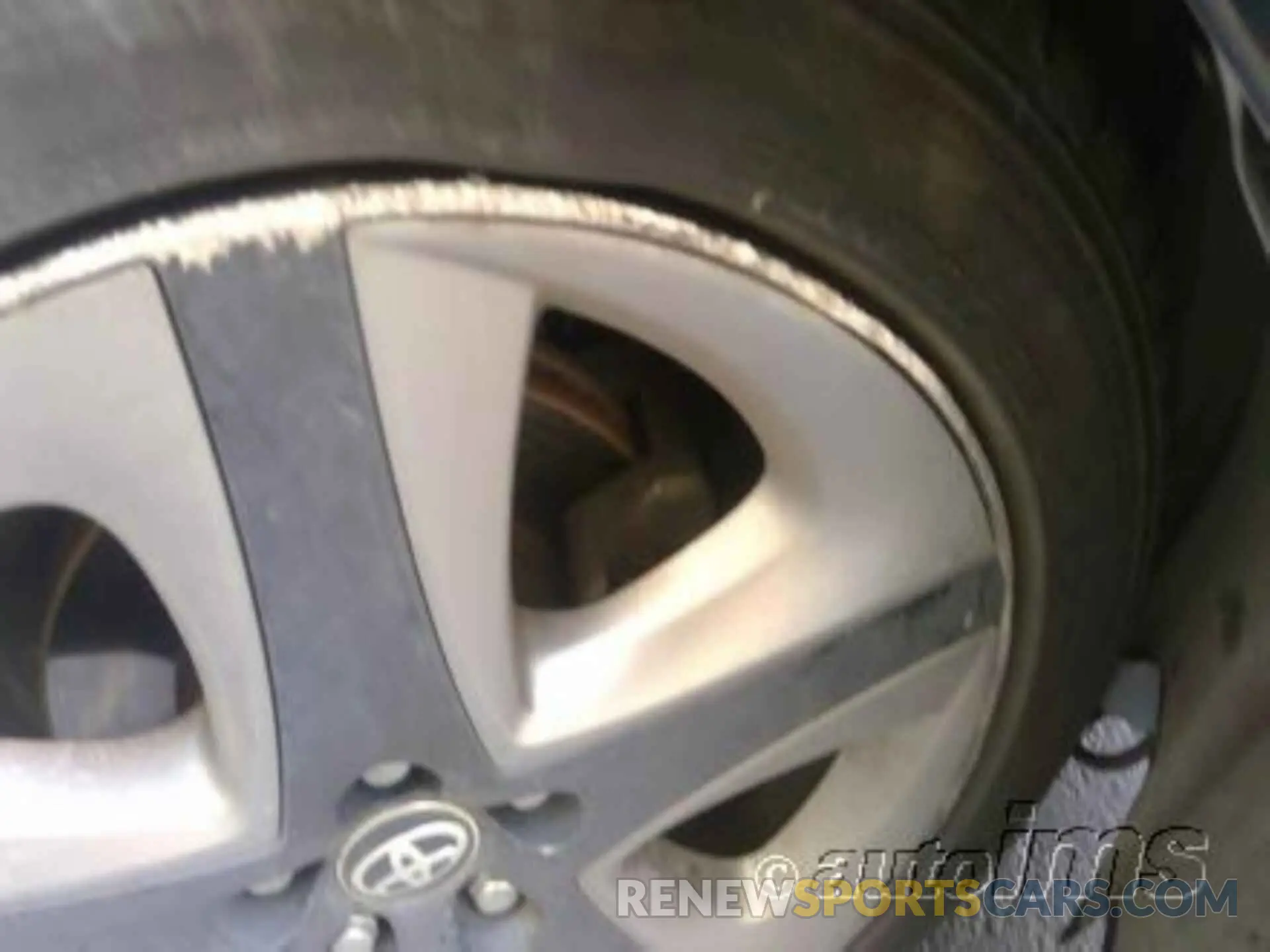 7 Фотография поврежденного автомобиля JTDKARFU8L3111984 TOYOTA PRIUS 2020