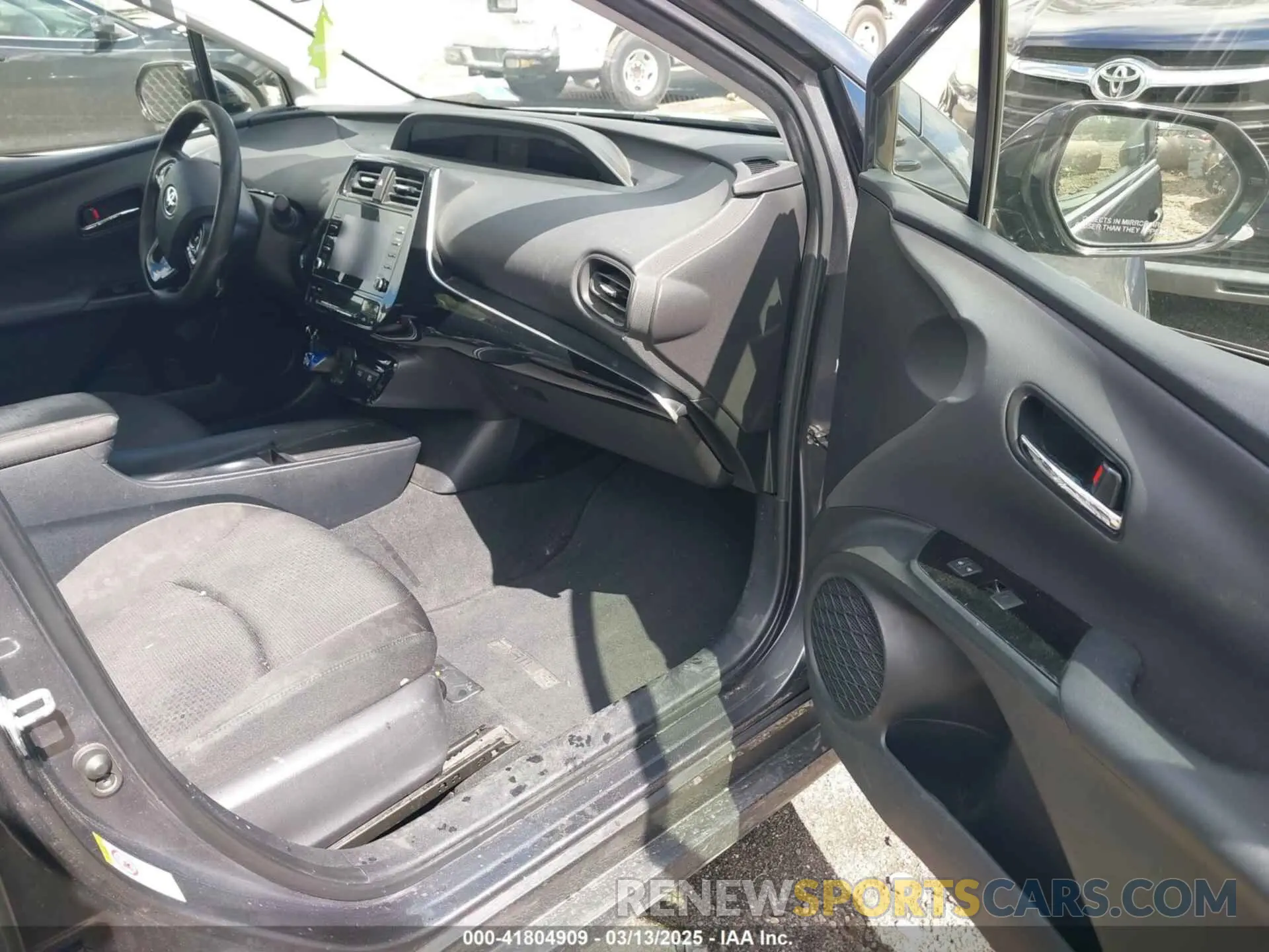 5 Photograph of a damaged car JTDKARFU8L3114786 TOYOTA PRIUS 2020