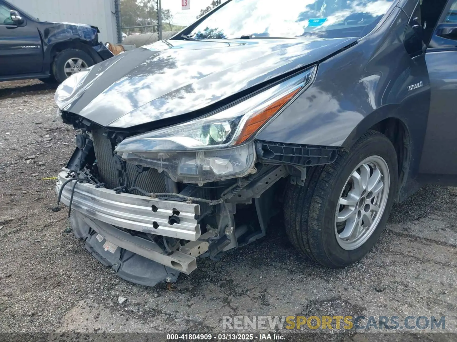 6 Photograph of a damaged car JTDKARFU8L3114786 TOYOTA PRIUS 2020