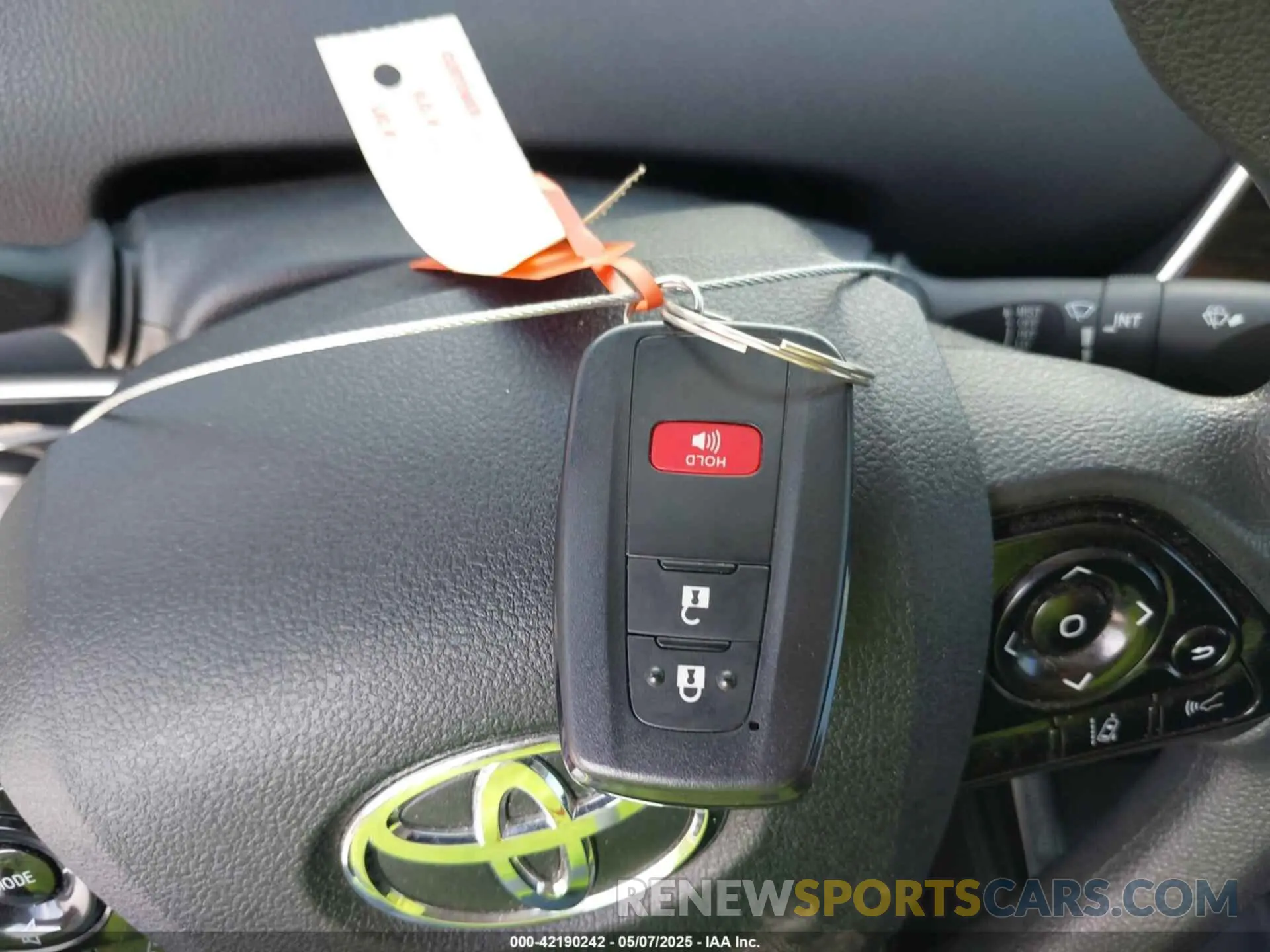 11 Фотография поврежденного автомобиля JTDKARFU8L3126291 TOYOTA PRIUS 2020
