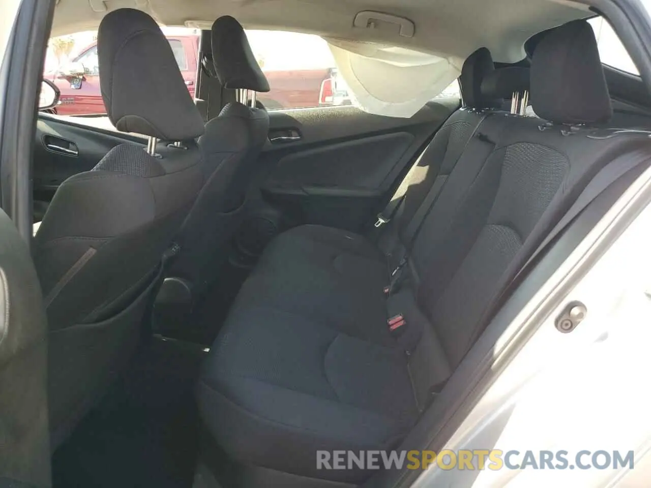 10 Фотография поврежденного автомобиля JTDKARFU9L3107880 TOYOTA PRIUS 2020