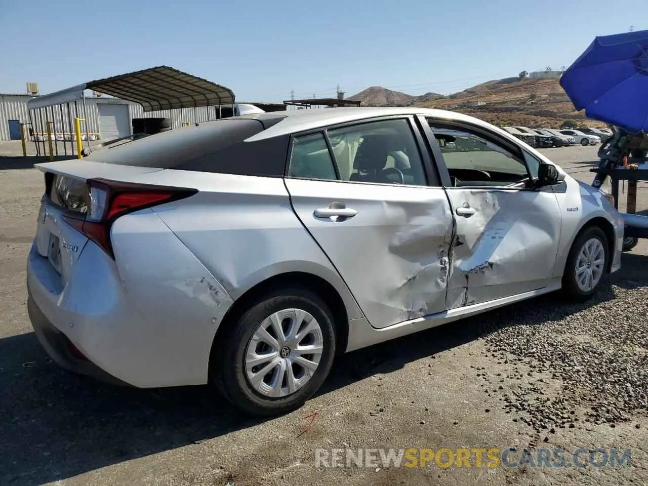 3 Фотография поврежденного автомобиля JTDKARFU9L3107880 TOYOTA PRIUS 2020