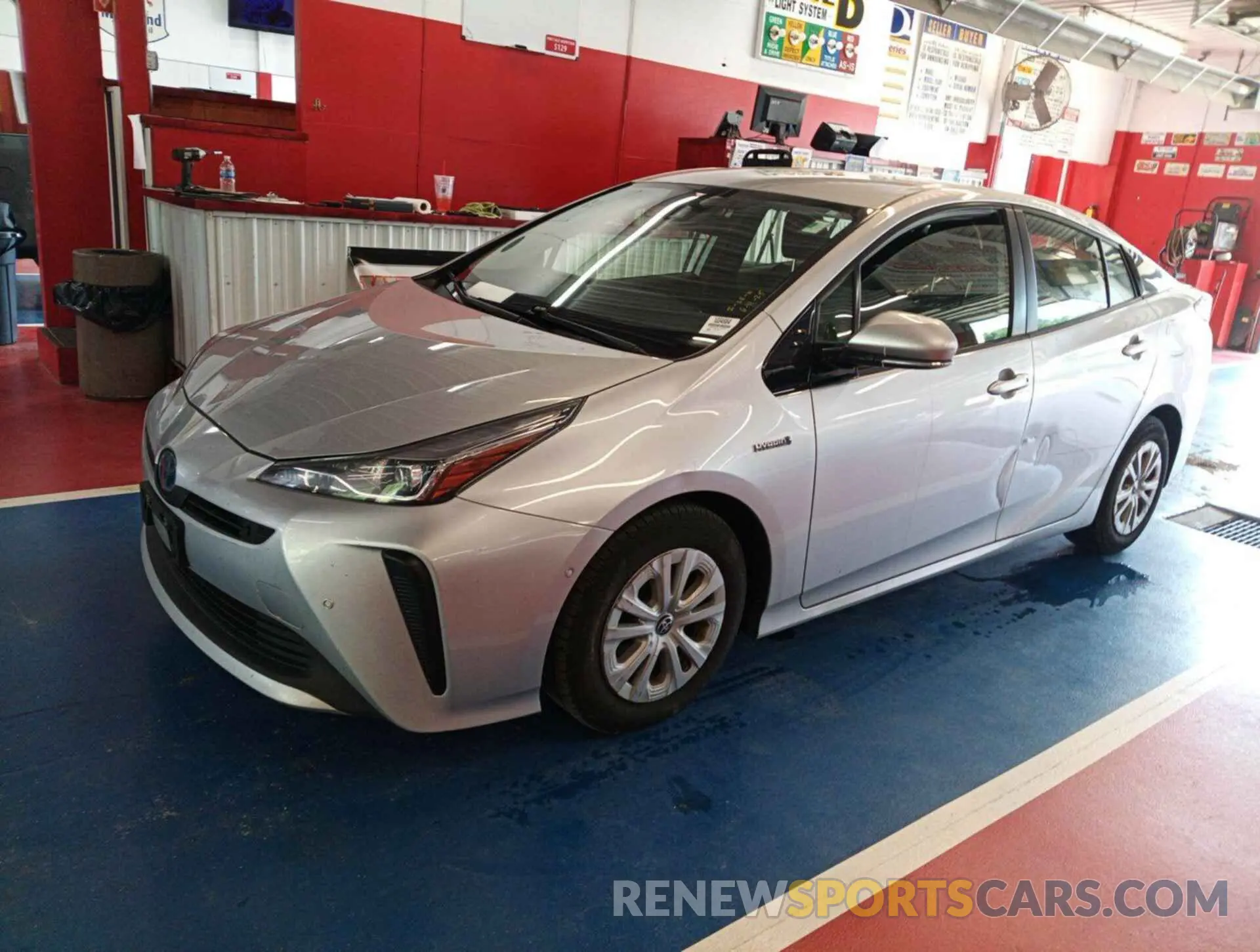 18 Photograph of a damaged car JTDKARFUXL3108195 TOYOTA PRIUS 2020