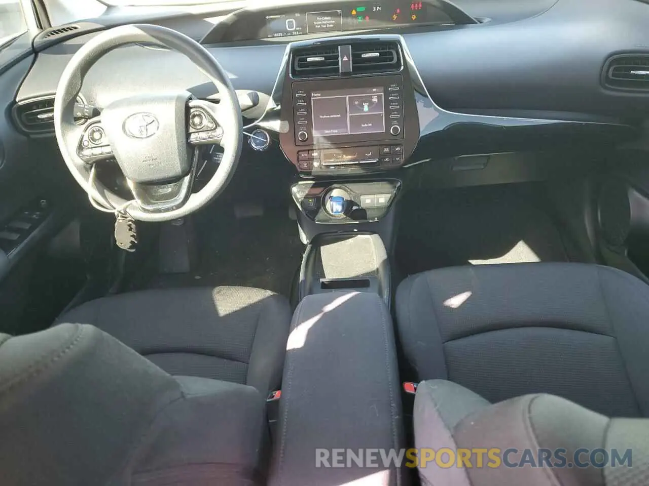8 Фотография поврежденного автомобиля JTDKARFUXL3116216 TOYOTA PRIUS 2020