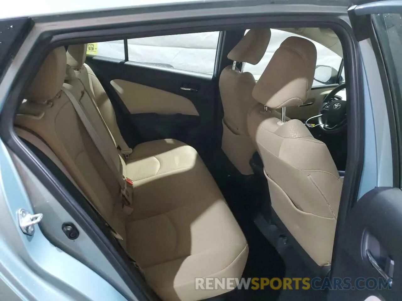 10 Photograph of a damaged car JTDL9RFU0L3017241 TOYOTA PRIUS 2020