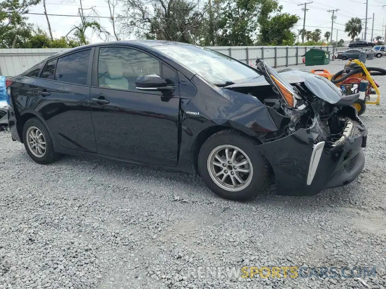 4 Photograph of a damaged car JTDL9RFU1L3022075 TOYOTA PRIUS 2020