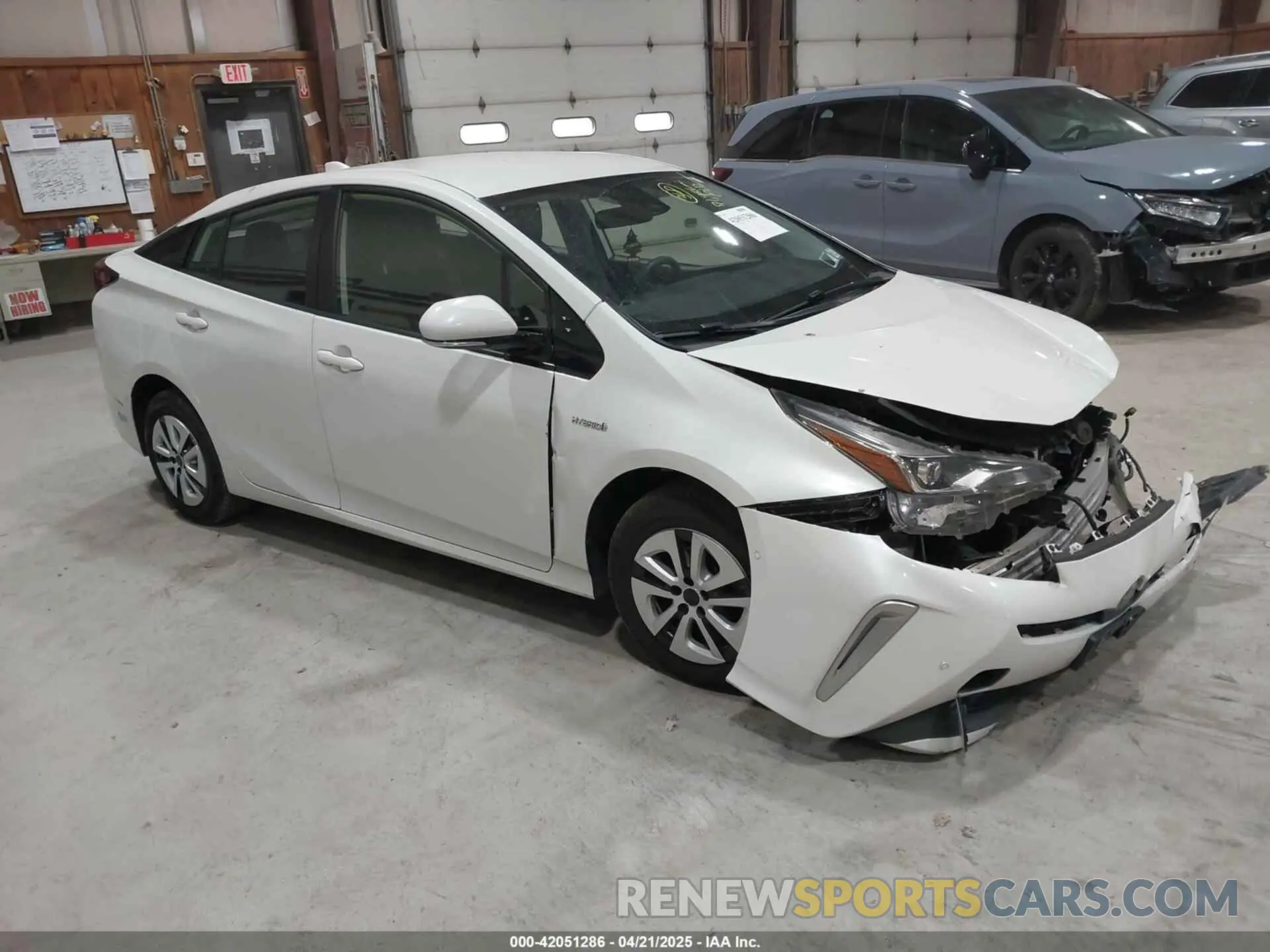 1 Фотография поврежденного автомобиля JTDL9RFU2L3016141 TOYOTA PRIUS 2020