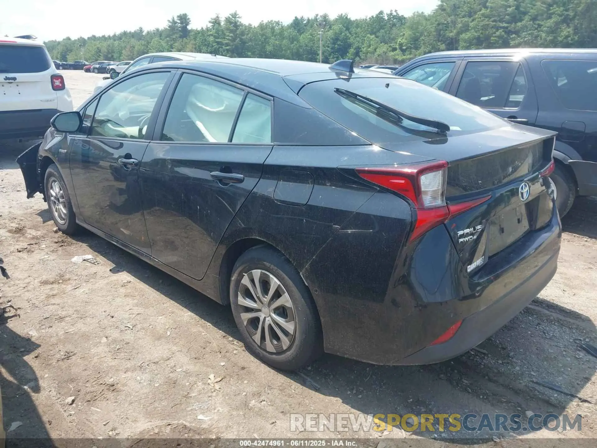 3 Photograph of a damaged car JTDL9RFU2L3019122 TOYOTA PRIUS 2020