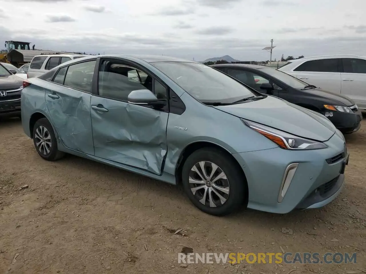 4 Фотография поврежденного автомобиля JTDL9RFU4L3018599 TOYOTA PRIUS 2020