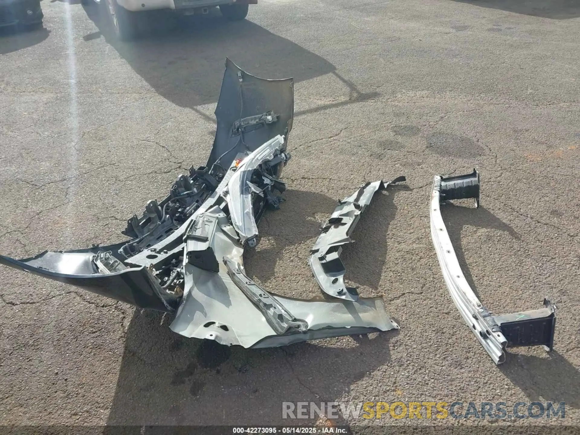 12 Фотография поврежденного автомобиля JTDL9RFU5L3013704 TOYOTA PRIUS 2020