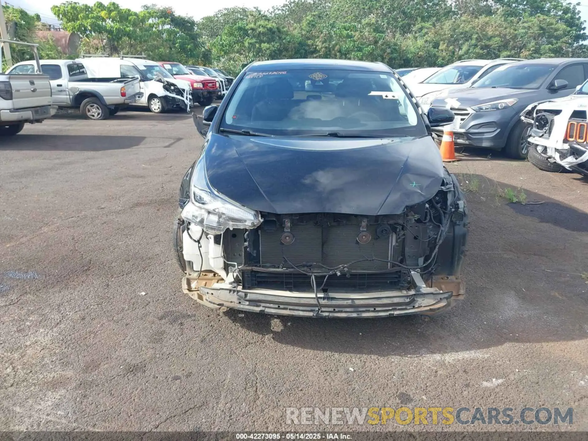 13 Фотография поврежденного автомобиля JTDL9RFU5L3013704 TOYOTA PRIUS 2020