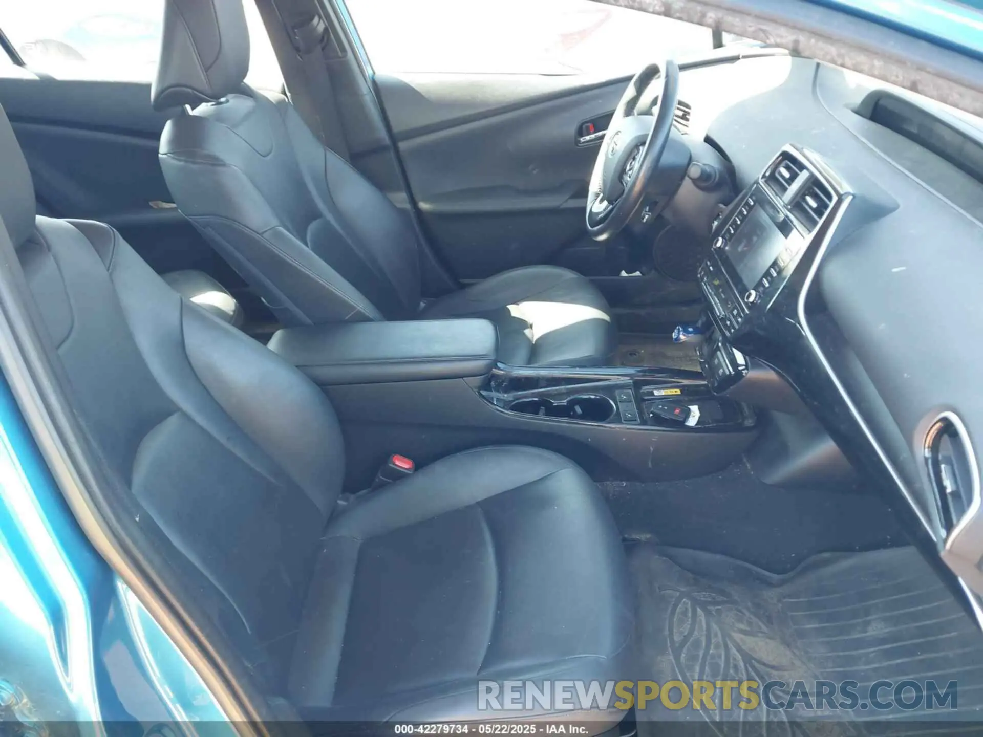 5 Photograph of a damaged car JTDL9RFU7L3022050 TOYOTA PRIUS 2020