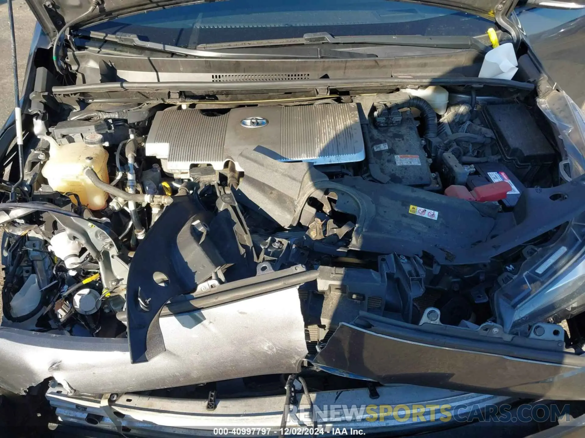 10 Фотография поврежденного автомобиля JTDL9RFU9L3014385 TOYOTA PRIUS 2020