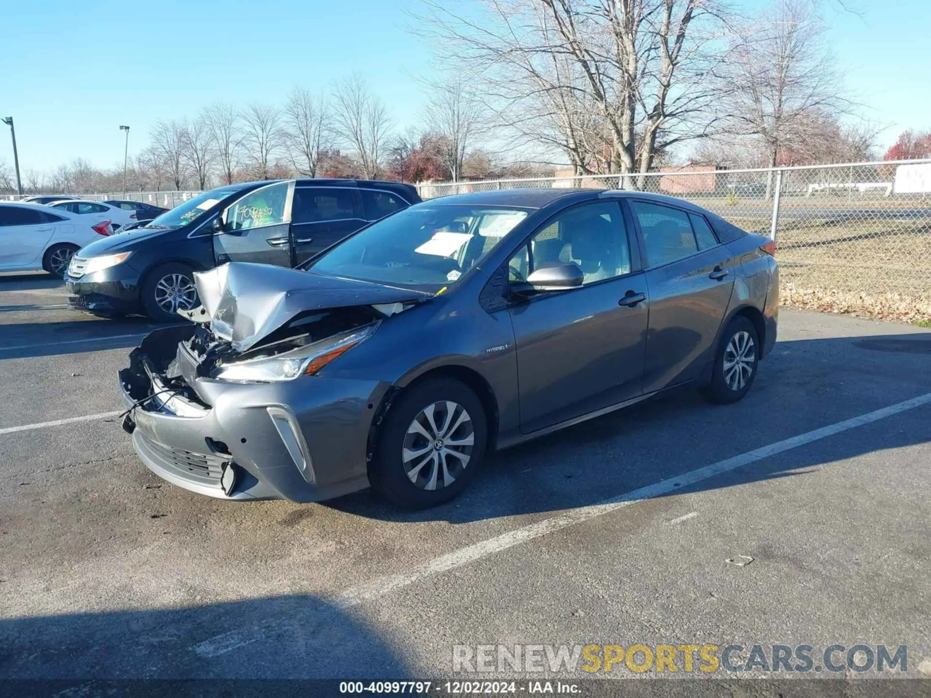 2 Фотография поврежденного автомобиля JTDL9RFU9L3014385 TOYOTA PRIUS 2020