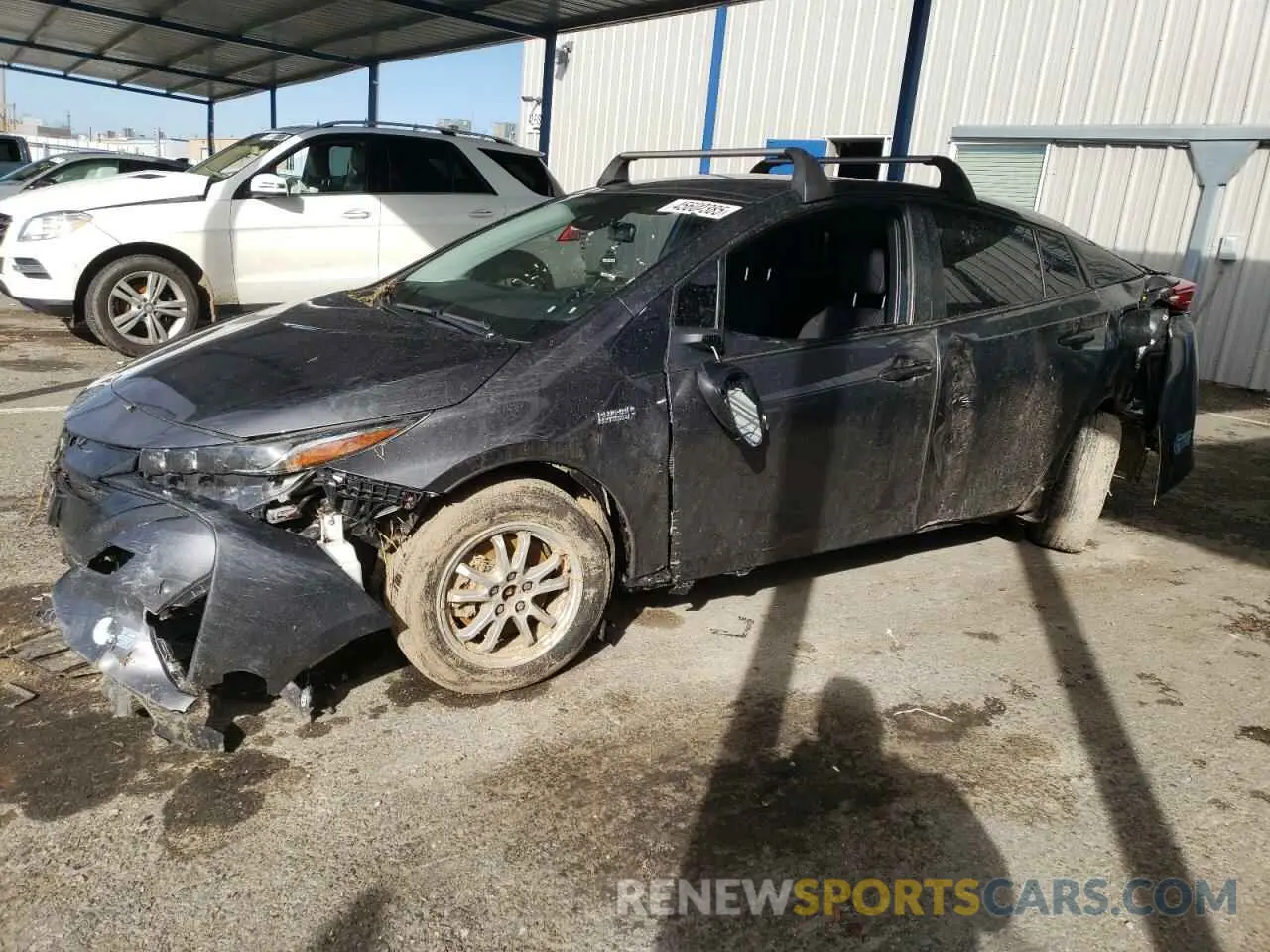 1 Фотография поврежденного автомобиля JTDKAMFP0M3182773 TOYOTA PRIUS 2021