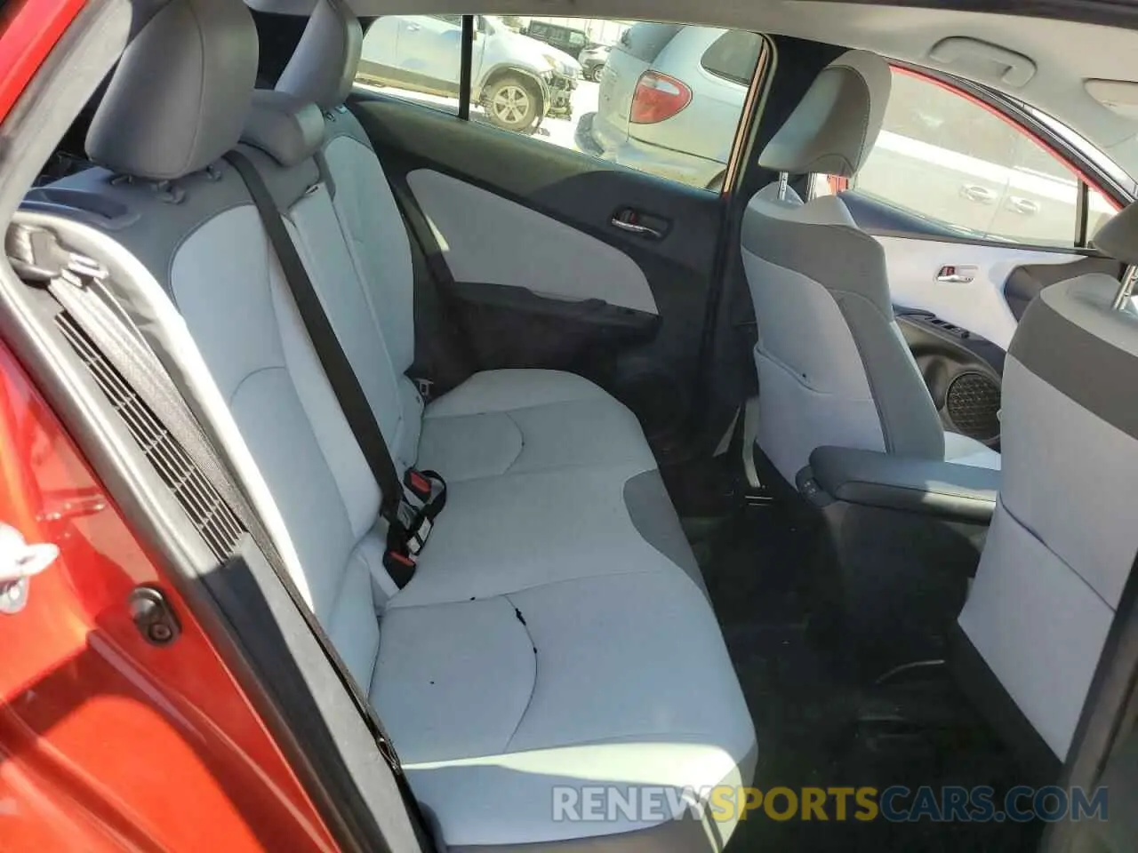 10 Photograph of a damaged car JTDKAMFP0M3190260 TOYOTA PRIUS 2021