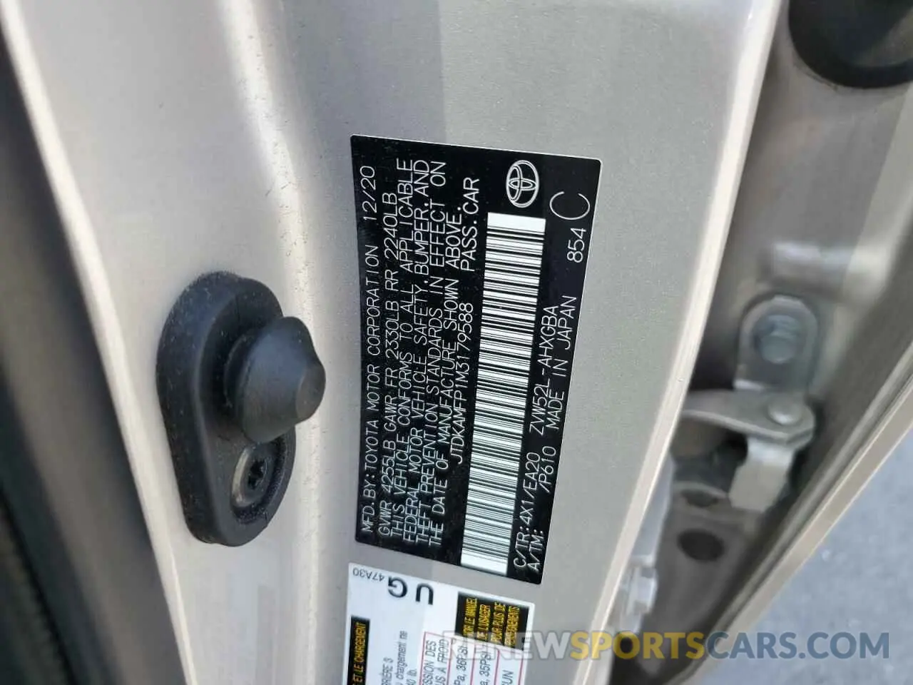 13 Photograph of a damaged car JTDKAMFP1M3179588 TOYOTA PRIUS 2021