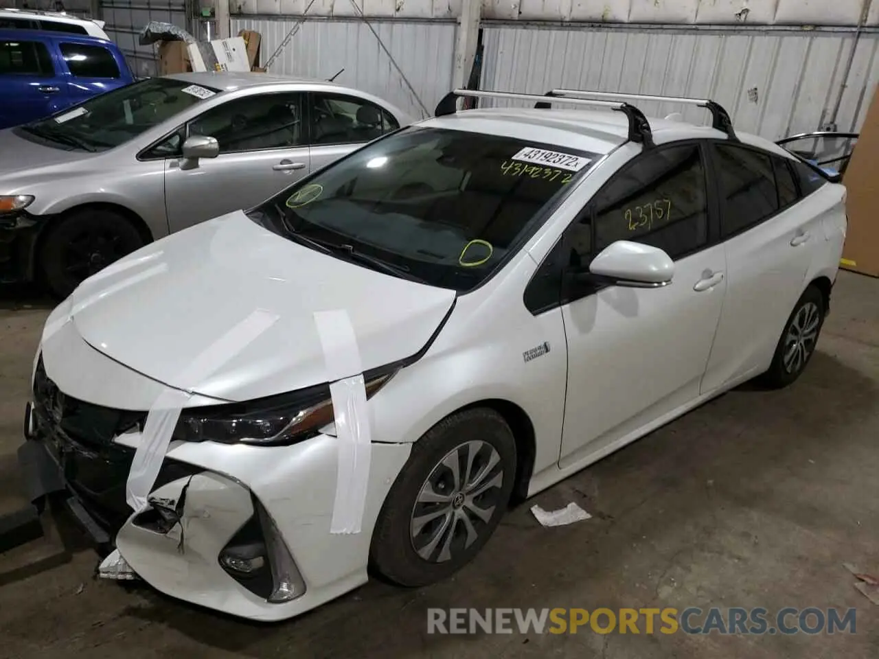 2 Фотография поврежденного автомобиля JTDKAMFP1M3185374 TOYOTA PRIUS 2021
