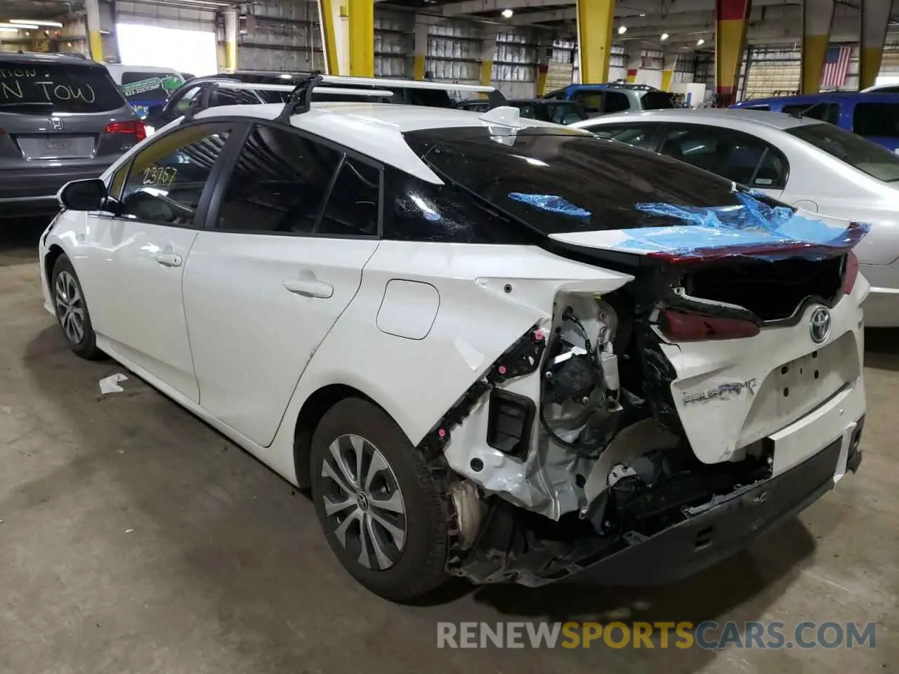 3 Фотография поврежденного автомобиля JTDKAMFP1M3185374 TOYOTA PRIUS 2021