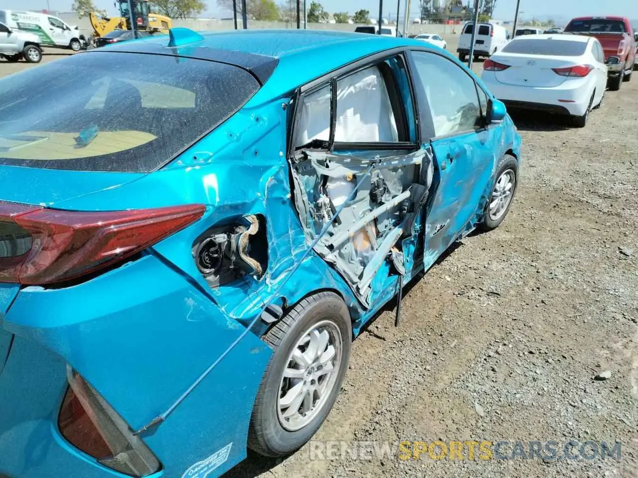9 Photograph of a damaged car JTDKAMFP3M3173338 TOYOTA PRIUS 2021
