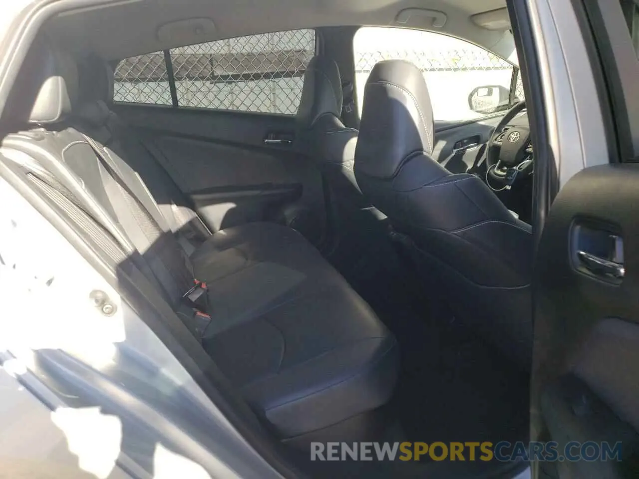 6 Photograph of a damaged car JTDKAMFP5M3179304 TOYOTA PRIUS 2021