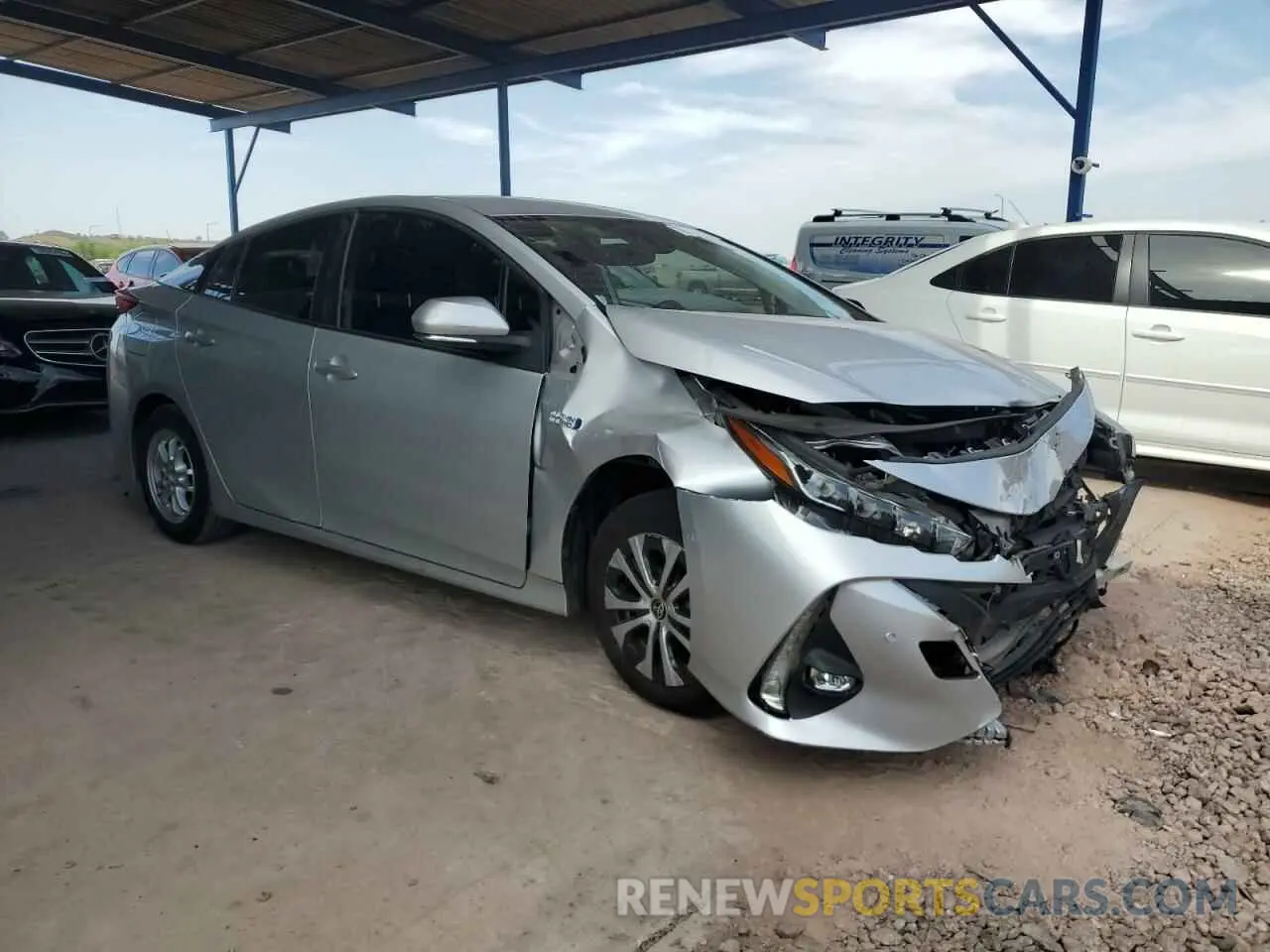 4 Фотография поврежденного автомобиля JTDKAMFP6M3175181 TOYOTA PRIUS 2021