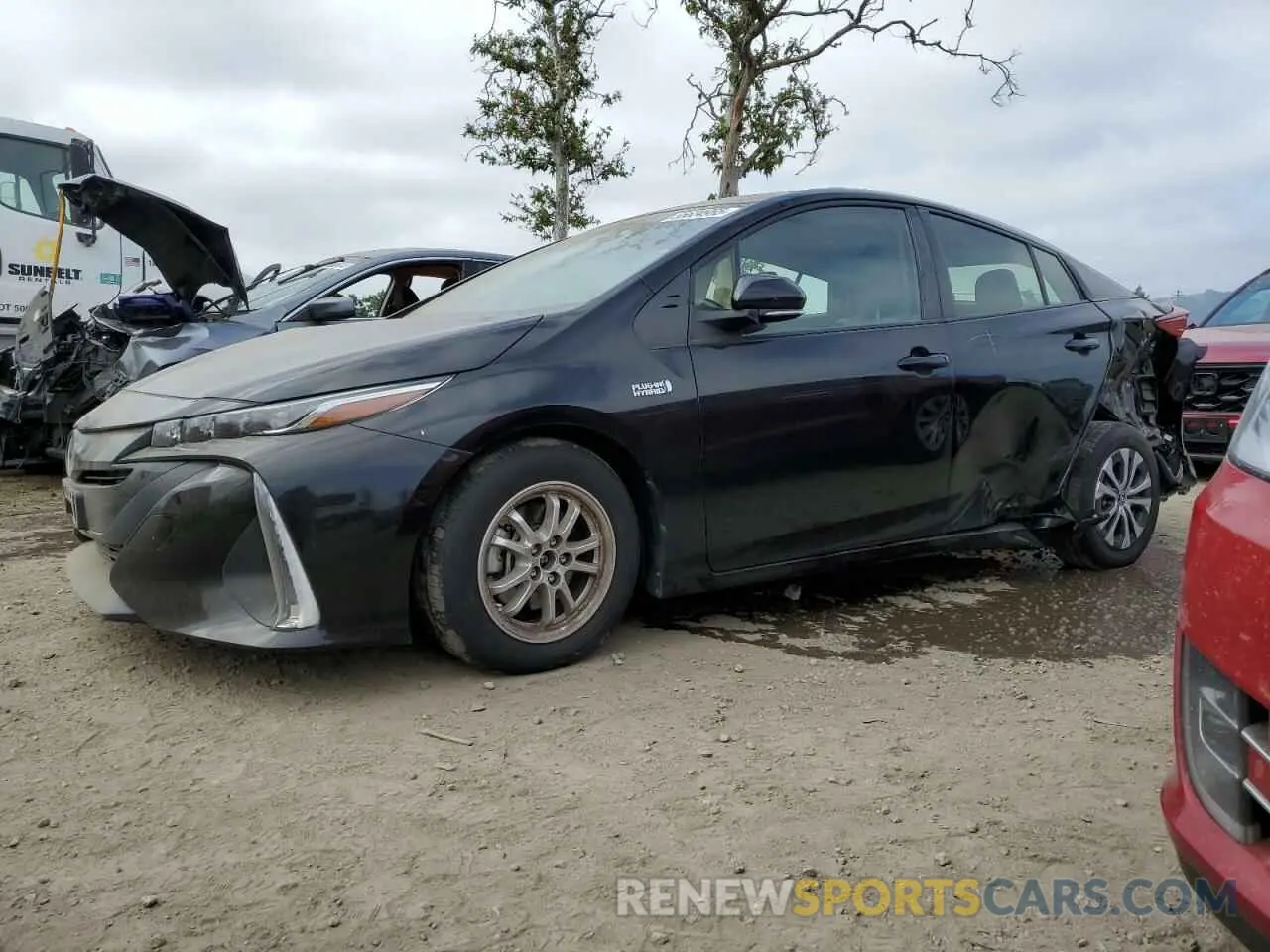 1 Фотография поврежденного автомобиля JTDKAMFP7M3178896 TOYOTA PRIUS 2021