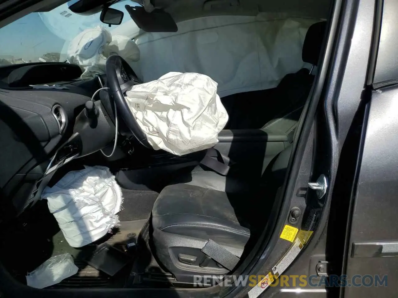 7 Photograph of a damaged car JTDKAMFP9M3187647 TOYOTA PRIUS 2021