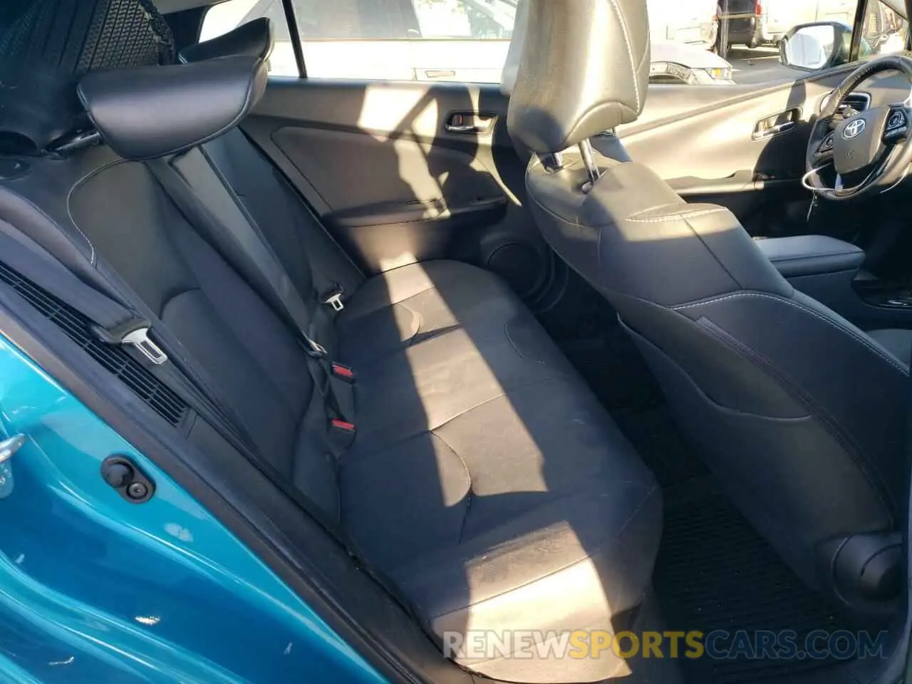 10 Photograph of a damaged car JTDKAMFPXM3176270 TOYOTA PRIUS 2021