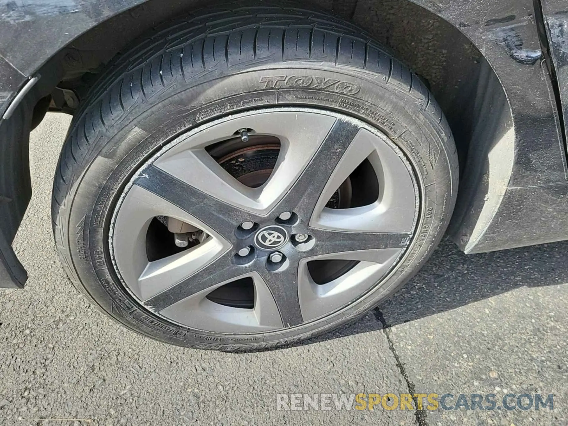 12 Photograph of a damaged car JTDKAMFU0M3136463 TOYOTA PRIUS 2021