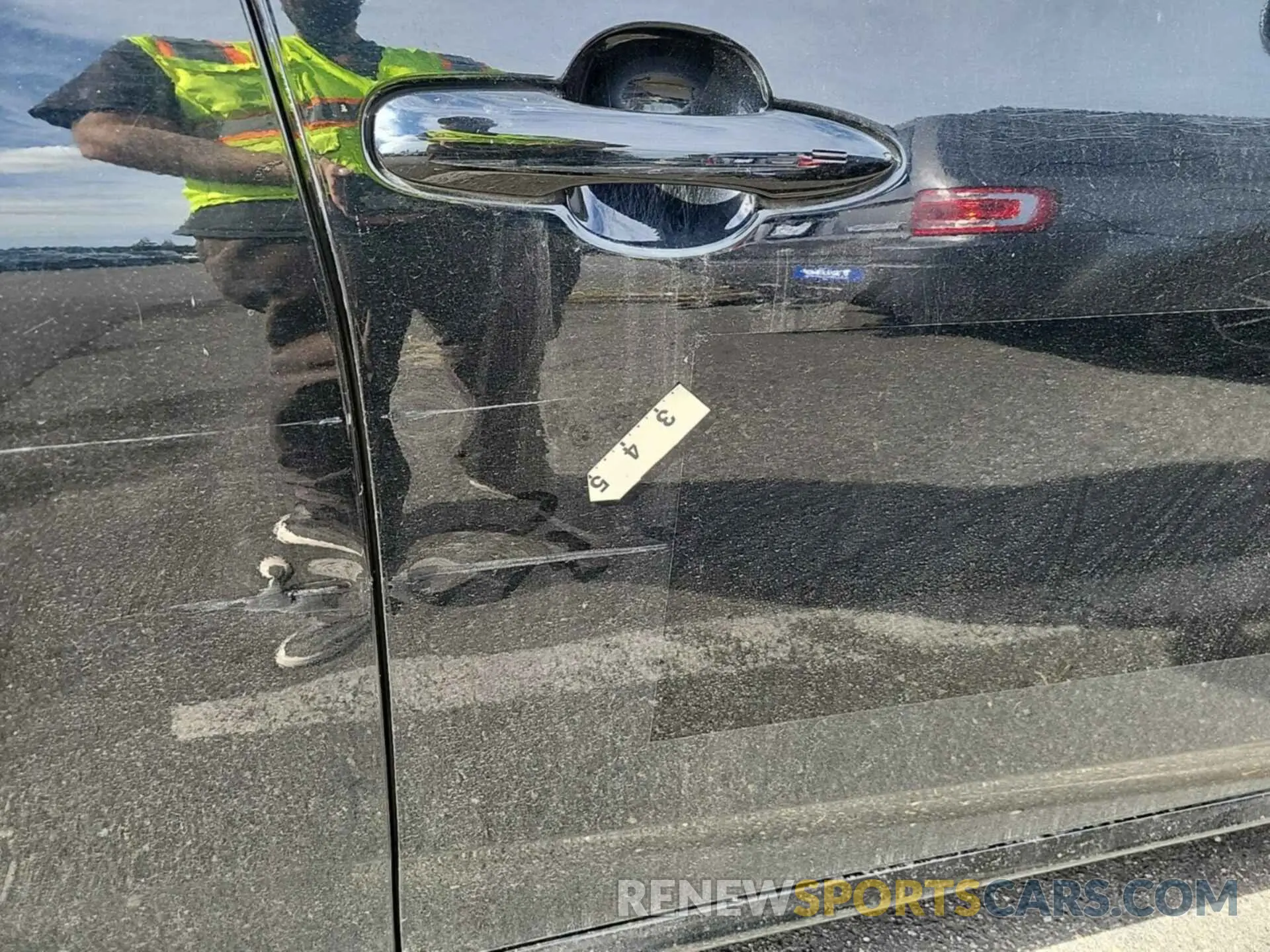 27 Photograph of a damaged car JTDKAMFU0M3136463 TOYOTA PRIUS 2021