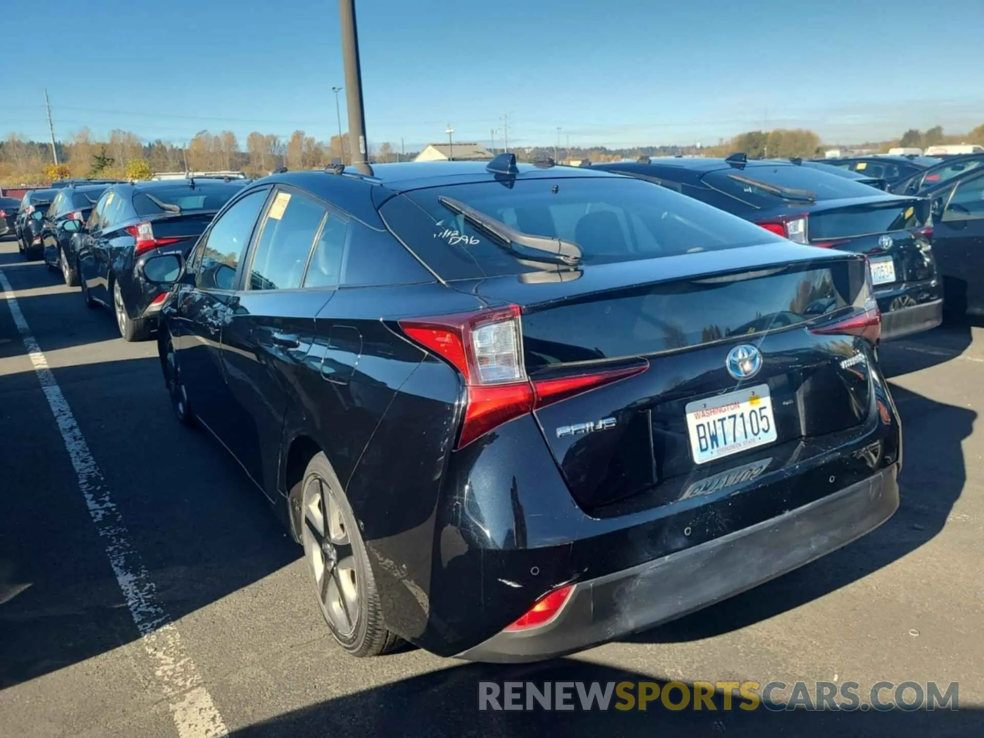 28 Photograph of a damaged car JTDKAMFU0M3136463 TOYOTA PRIUS 2021