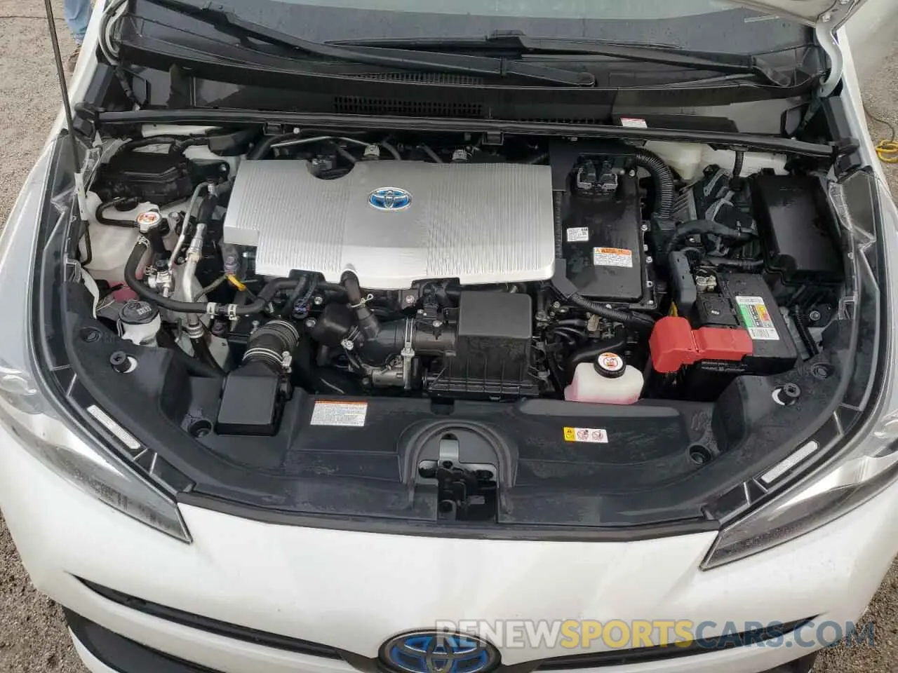 12 Фотография поврежденного автомобиля JTDKAMFU0M3137385 TOYOTA PRIUS 2021